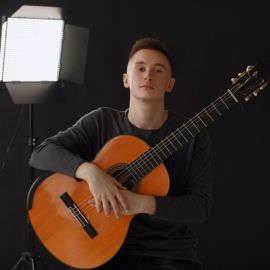 Александр Ганин