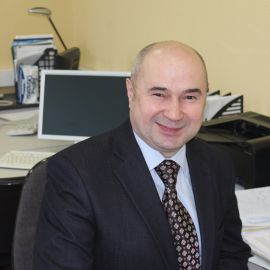 Азат Кузяшев